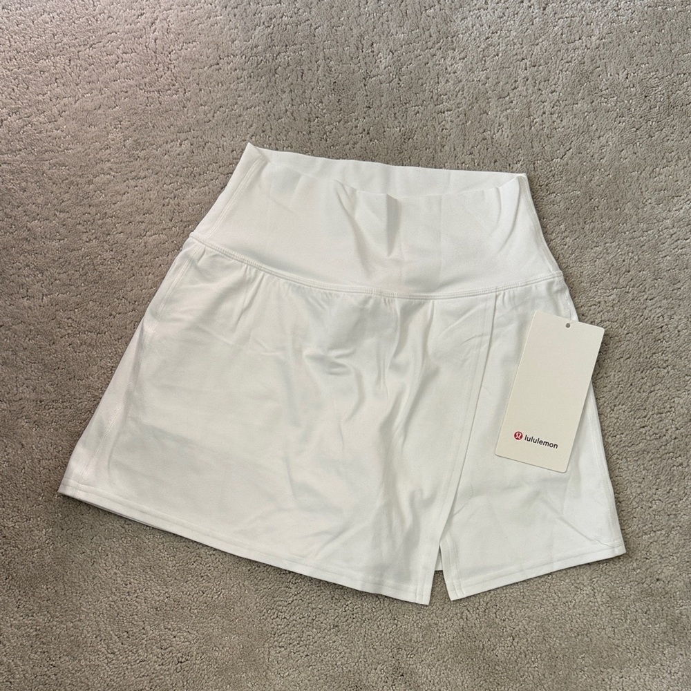 NWT Lululemon align wrap front tennis skirt with Built-in Shorts size 4